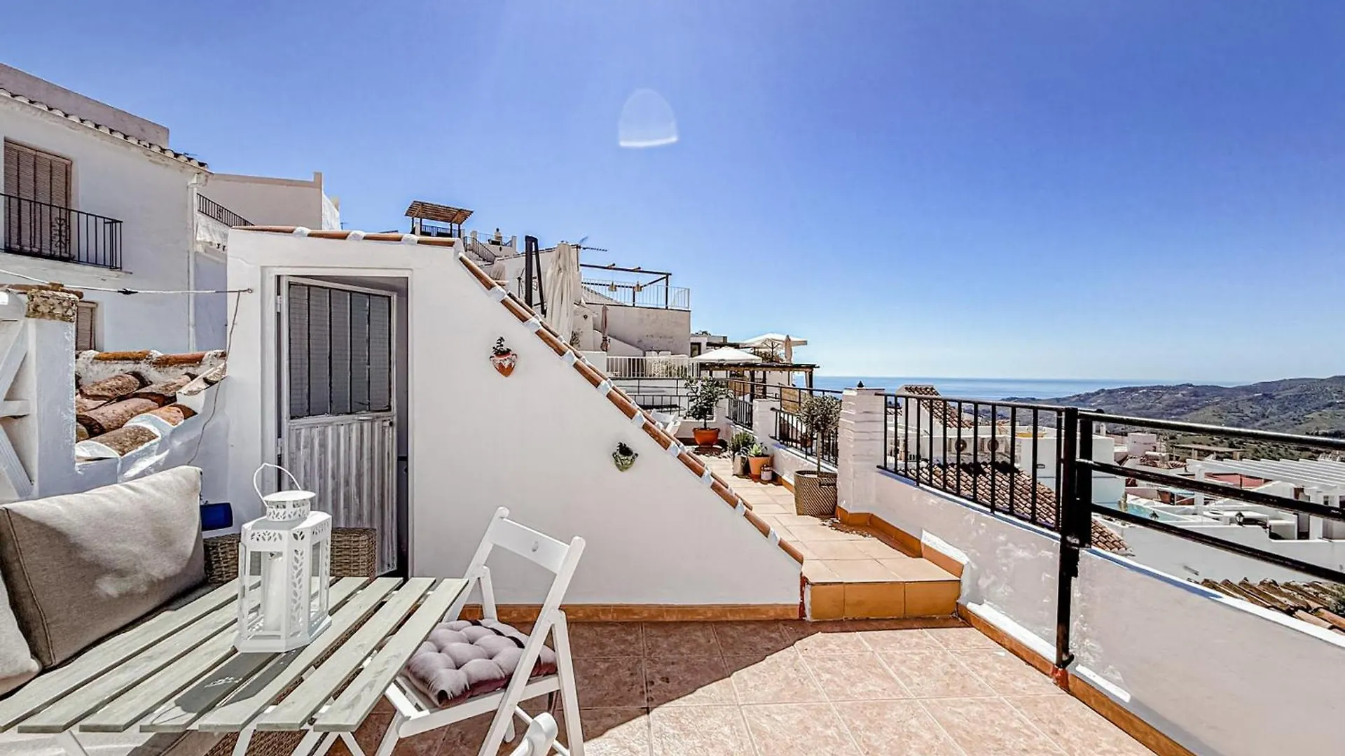 2 Bedroom House With Roof Terrace In The Beautiful Village Of Frigiliana Spain
